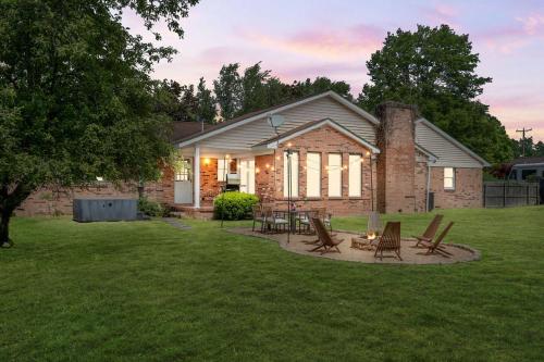 Facilities, Quiet NRG Retreat | Hot Tub • Gameroom • Firepit in Oak Hill (WV)