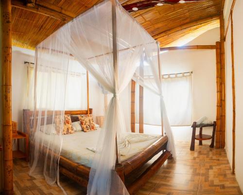1 queen bed