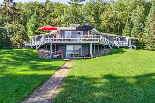 Waterfront Gull Lake w/ Dock: Family Friendly! in East Gull Lake (MN)