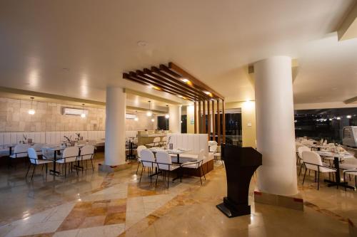 Coral Island Beach View Hotel in Mazatlán