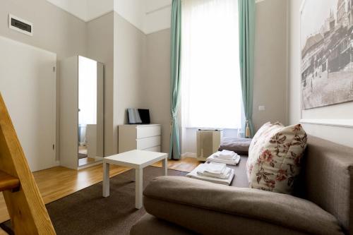 Cozy Downtown Studio - image 6