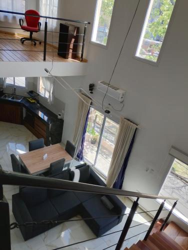 Duplex moderno, luminoso y espacioso en el centro de Tigre, Tigre (fotografie 10)