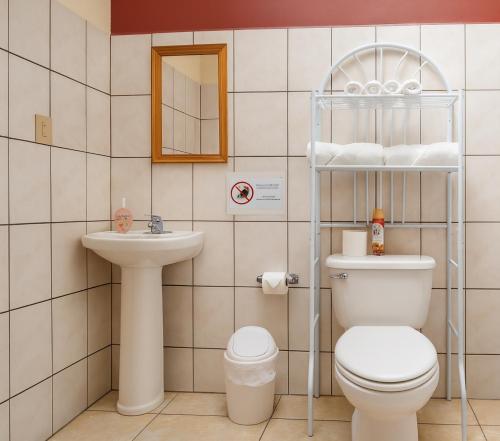 Bathroom, Casa Cafetal Aeropuerto in Tropicana