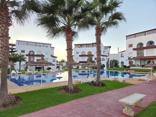 Vista exterior, Très Joli Appartement en résidence avec piscine (Tres Joli Appartement en residence avec piscine) in Cabo Negro