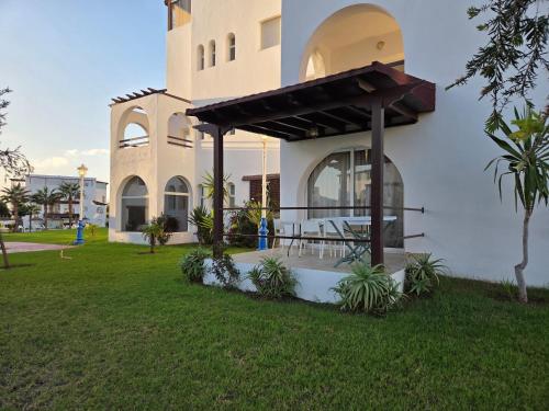 Jardín, Très Joli Appartement en résidence avec piscine (Tres Joli Appartement en residence avec piscine) in Cabo Negro