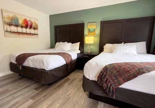 Castlewood Inn in Maggie Valley, USA