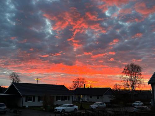 Tva sovrum fyra sangar Koppla av med hela familjen i detta fridfulla boende in Oxhagen