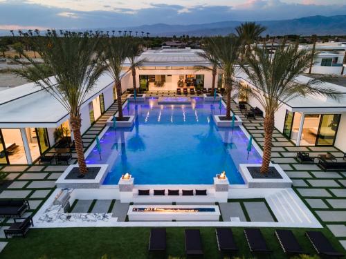 The Bravo Villas by AvantStay