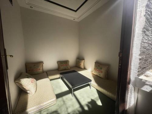 Relaxing stay in a quiet apartment in 아크펜니르