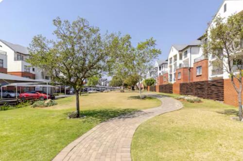 Vista, Modern Apartment near OR Tambo Airport in Lethabong