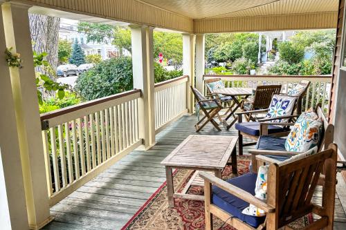 Spacious Home about 4 Blocks to Asbury Park Beach! in 阿斯伯里公園