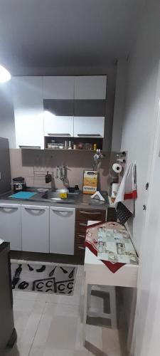 Kitchen, Apartamento Completo - Engenho Novo in Meier