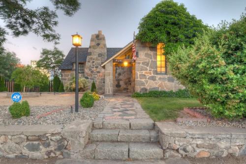 Historic Stone House-Reno-UNR-Family – khách sạn tại West University