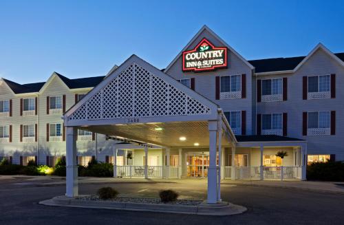 Country Inn & Suites by Radisson, Watertown, SD