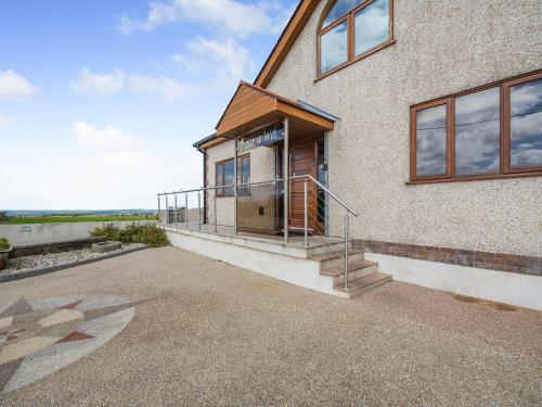 A szálláshely kívülről, Sir A Wel in Llannerch-y-Medd