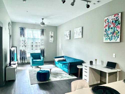 Peaceful Place Uptown Retreat, Stay Vacation Spot