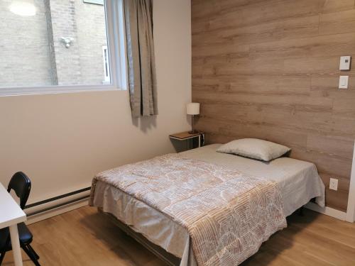 Peaceful Enlightened Stay in Villeray-Saint-Michel-Parc-Extension