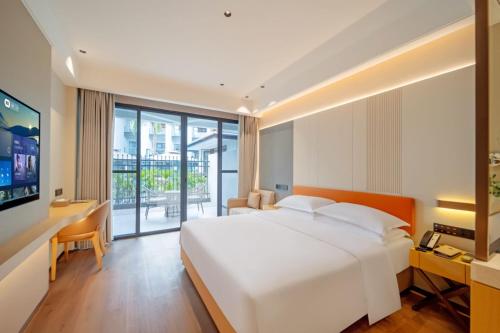 Ayutthaya Star Hotel  Room Type - Deluxe Studio Queen