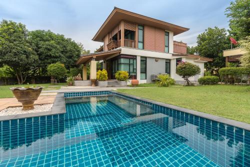 Private Pool Villa in Pattaya by Passionata Collection Private Pool Villa in Pattaya by Passionata Collection