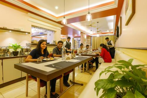 Restaurant, Fabhotel Manoshanti - Nr Big Daddy Casino in Panaji