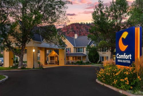 Comfort Inn & Suites Carbondale on the Roaring Fork