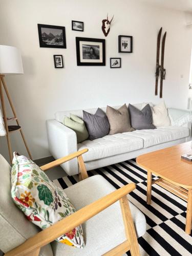 Apartment Snowball, Modern, cosy, Matterhorn views, Zermatt