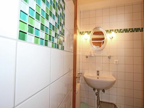 Cozy Apartment in Feld am See near Ski Slopes