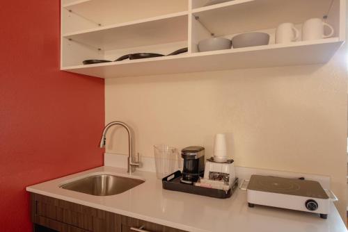 Econo Lodge Cortez Mesa Verde - image 3