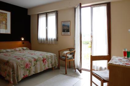 馬斯德旺斯酒店及餐廳 (Mas de Vence - Hotel-Restaurant) in 旺克市中心