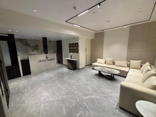 Hotel Kuber