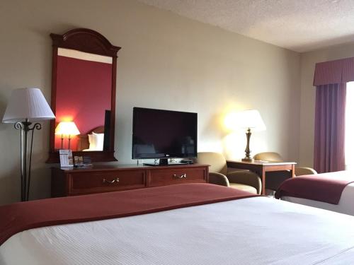 溫德姆貝蒙特套房酒店 (Baymont Inn & Suites by Wyndham) in 霍爾布魯克 (AZ)