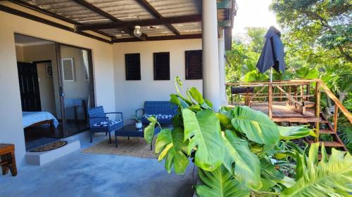 Balcony/terrace, Ikaya Accommodation PSJ in Port St Johns