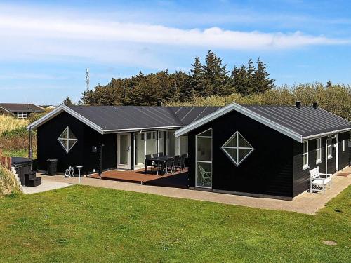 8 person holiday home in Hirtshals-By Traum