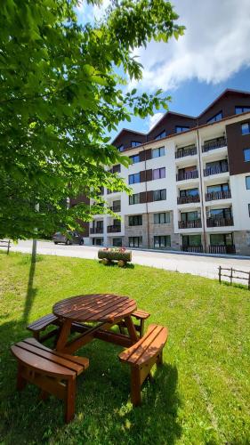 Stylish studio E61 in Borovets Gardens