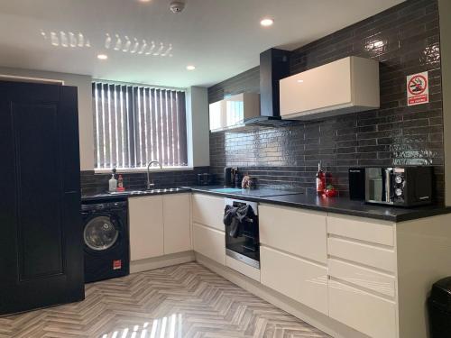 The Meadows - Flat 1, Manchester (photo 4)