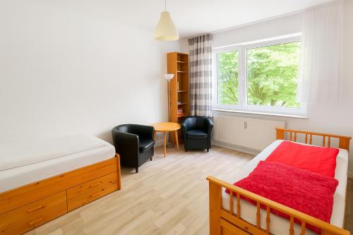 Private Room in 2 rooms flat, 15mins direct U-Bahn to Hbf-Self-Check-In, Hamburgo (foto 10)