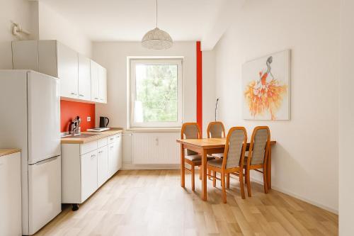 Private Room in 2 rooms flat, 15mins direct U-Bahn to Hbf-Self-Check-In, Hamburgo (foto 9)