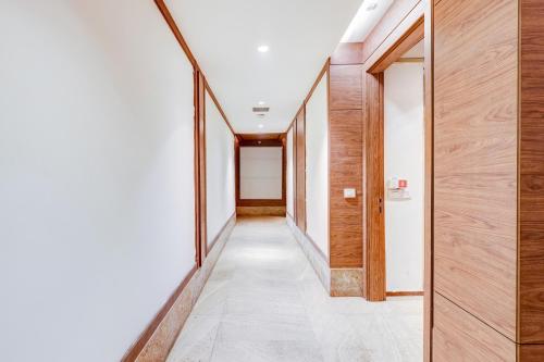 ロビー, スーパータウンハウス チャタルプル ニア メトロ パーク (Super Townhouse Chhatarpur Near Metro Park) in ニューデリー&NCR