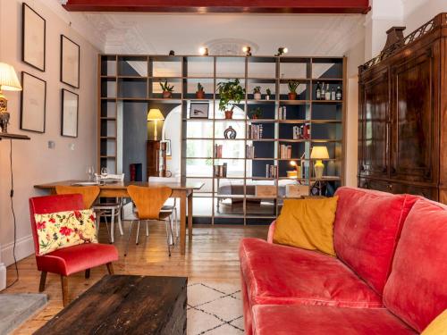 Pass the Keys Spacious Designer Flat in Ladbroke Grove, London