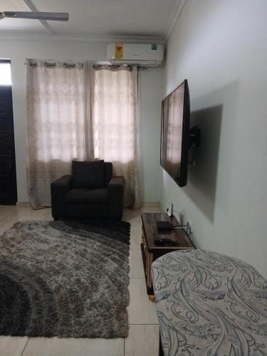 Executive getaway flat in the heart of Dansoman in Ashiedu Keteke