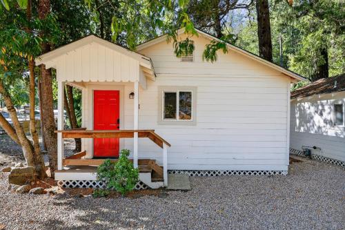 . Cozy Cabin Near Wineries, Harbin Hot Springs cabin