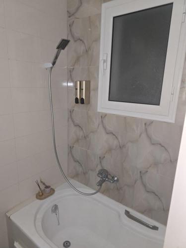 Chic & Modern Apartment with Underground Parking, Tunis (zdjęcie 8)