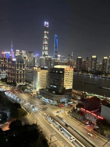 ZHome - HaiQi Garden - Four Bedroom Apartment on the Bund with Bund View, Shanghai (foto 3)