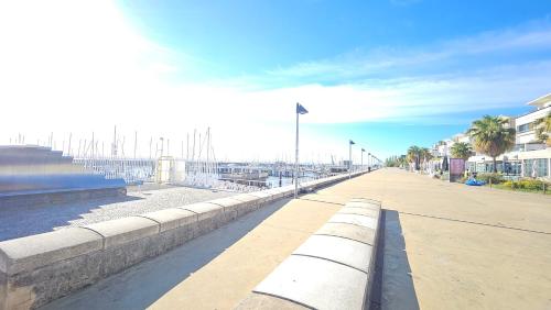 Lisboa Barco Dalida, Лиссабон (фото 7)