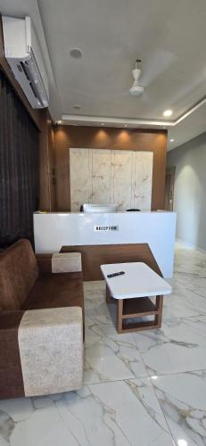 Hotel Real Stay - Wadgaon
