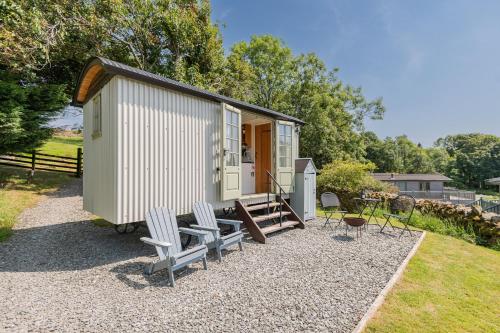 Percy Shepherd's Hut - High Borrans Farm – khách sạn tại Windermere