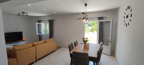 ห้องพัก, Little Swiss in เกรบาสติชา