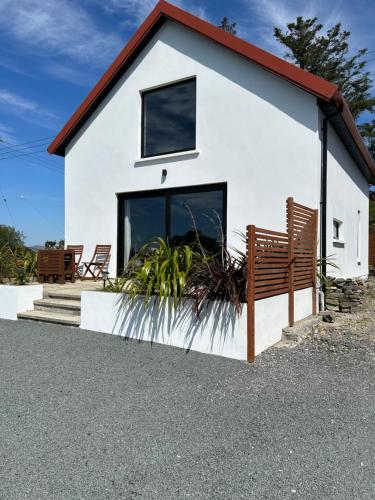 The ring fort lodge in Glenties