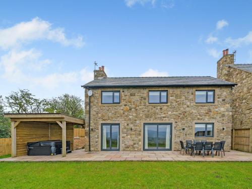 Meadow View - Uk49066