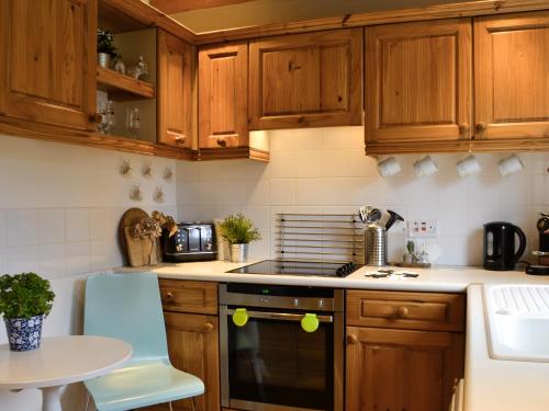 Зовнішній вигляд готелю, Haagwood Cottage in Поллок